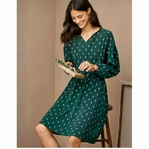 Garnet‎ Hill Ruffled Split Neck Knit Dress, Size Large, Long Sleeves, Green - Picture 1 of 8